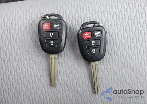 2018 Toyota Corolla Le z USA, uszkodzony, nr VIN 2T1BURHE0JC039406